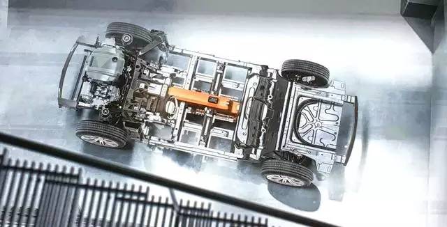 領(lǐng)克01亮相上海，臺(tái)州制造助力，有望年底正式上市